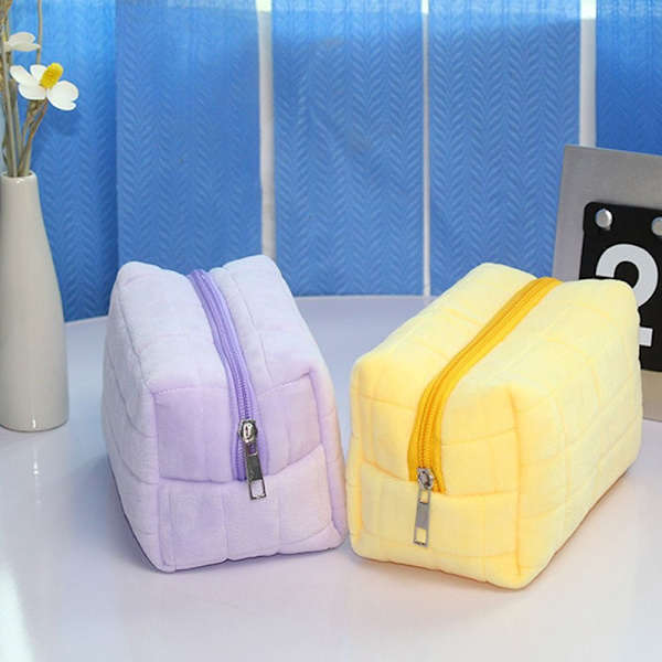 Case iso kynälaukku KELTAINEN yellow
