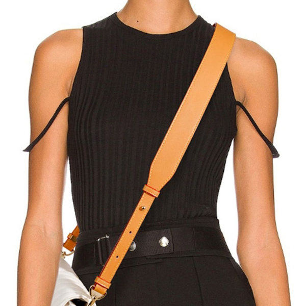 Handväska i äkta läder Axelrem Crossbody 07 07 07