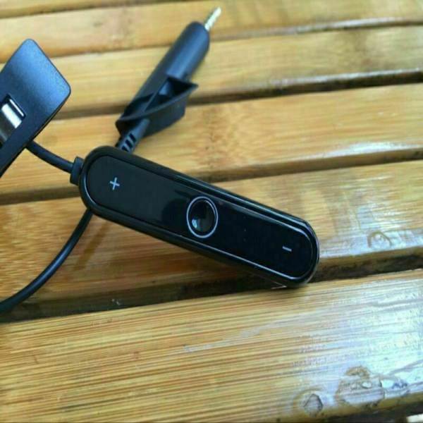 Sovitinkaapeli Bluetooth vastaanottimen kuulokekaapeli