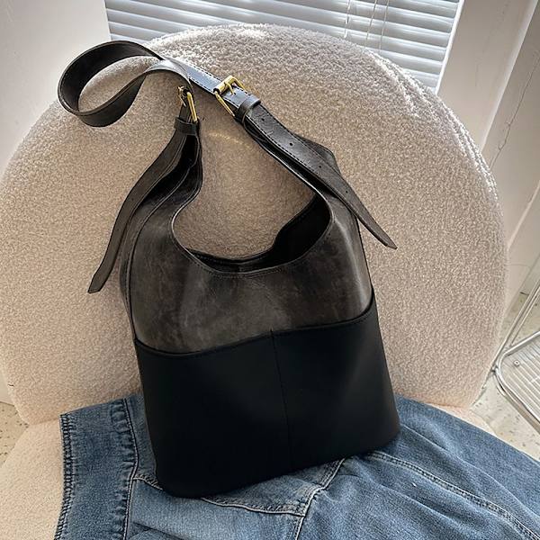 Crossbody taske underarm taske SORT BLACK