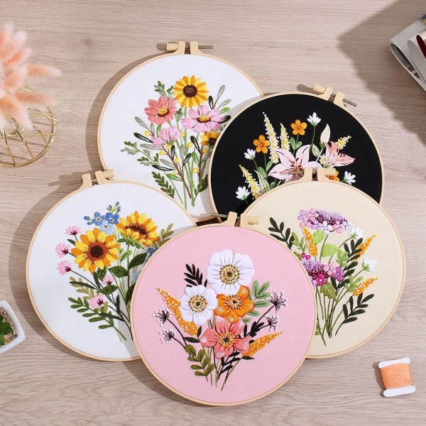 Øvingssett for broderisøm Blomsterbroderi E E E