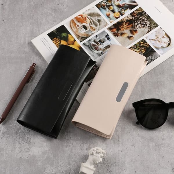 Case Lasilaukku MUSTA black