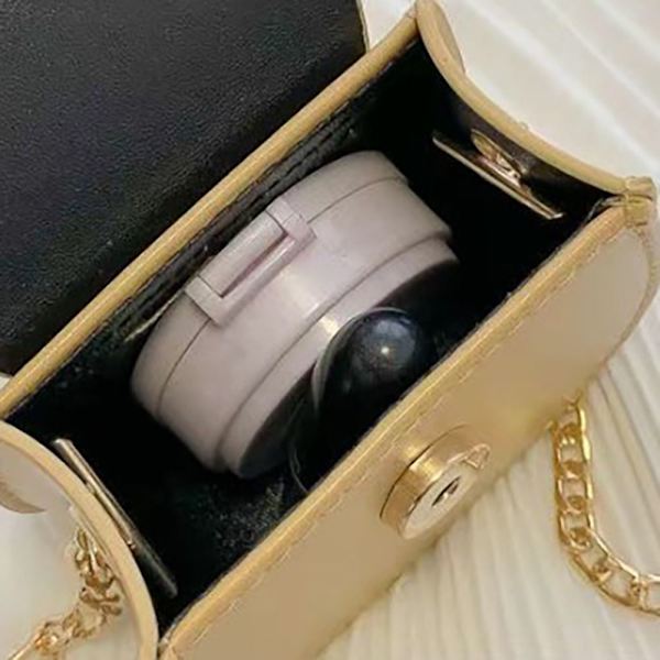 Cross Body Bag ketjukukkaro MUSTA Black