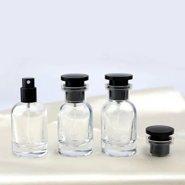 1 stk. Dispenser Sprayflasker Parfume Efterfyldningsflaske SORT 50ML