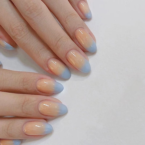 24 kpl/laatikko Fake Nails Valmiit kynnet ranskalaistyyliset kynnet 001
