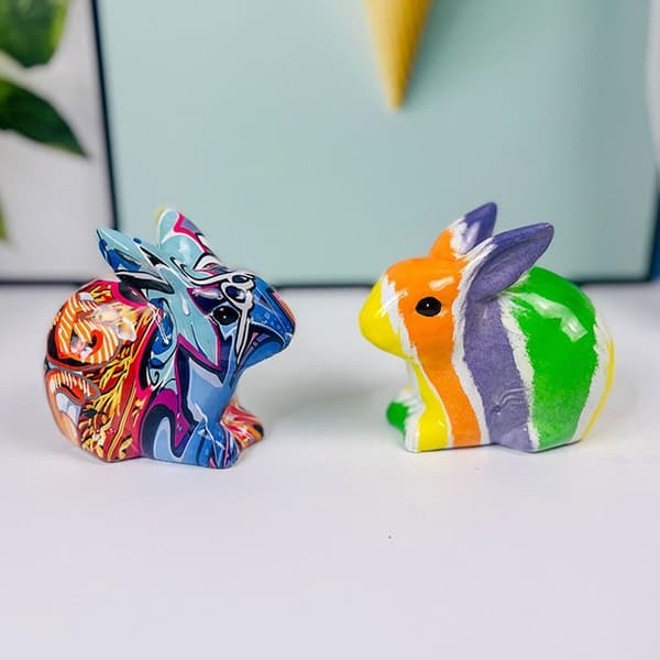 Graffiti Bunny Statue Rabbit Crafts 3-SEISEVÄ KANI
