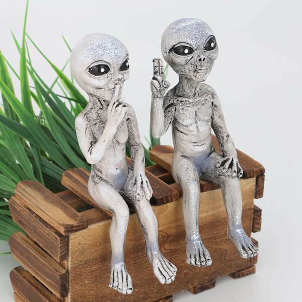 1PC Outer Space Alien Statue Trädgård Resin Figurine Man