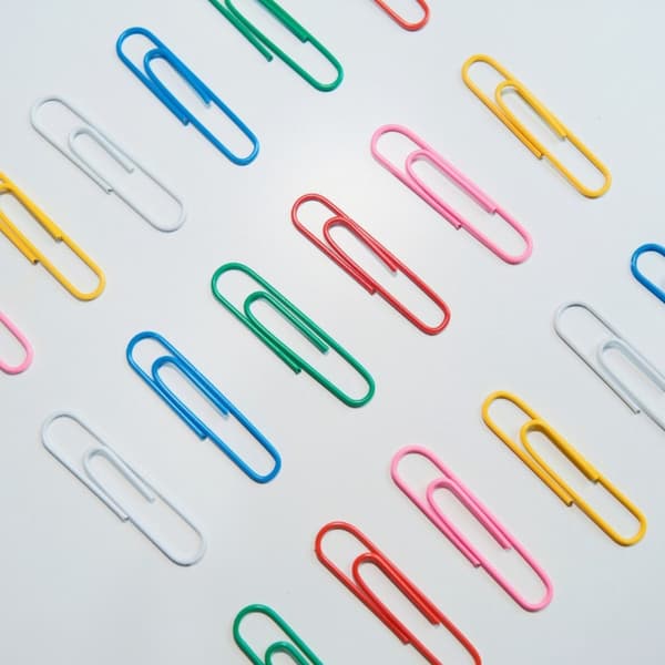100 st Gem Metall Bokmärken Planer Clips