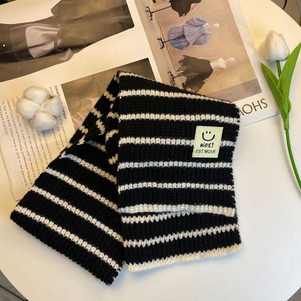 Babyskjerf Babystrikkede skjerf SVART black