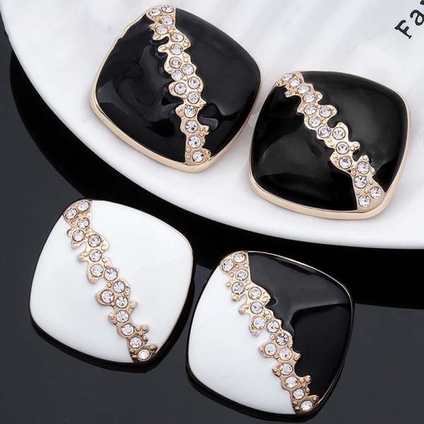 Rhinestone Buttons Paidan napit MUSTA 25MM6KPL 6KPL black 25MM6pcs-6pcs