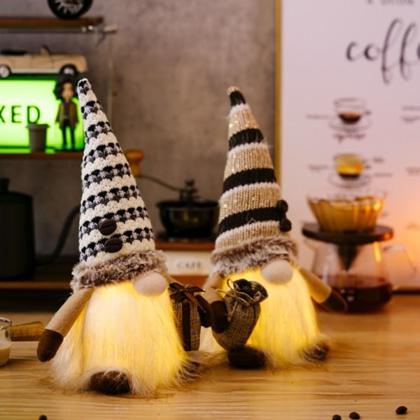 Hehkuva Gnome Christmas kasvoton nukke A A A