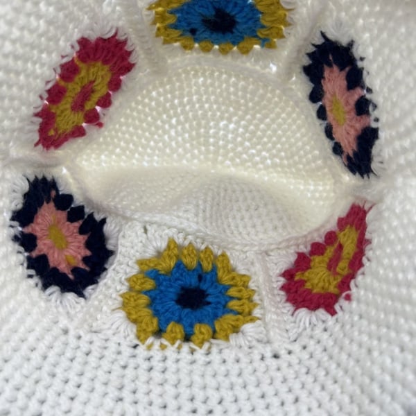 Flower Knitted Fisherman Hat Håndstrikket hule blomsterhue White