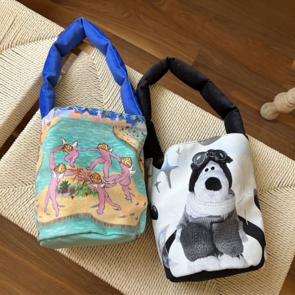 Bucket Bag Cylinder Poser 2 2 2