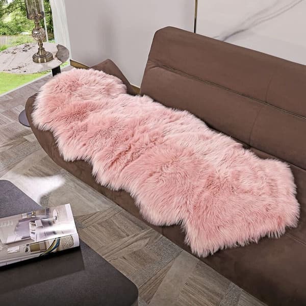 Fluffig matta imiterad ulldyna SILVER silver