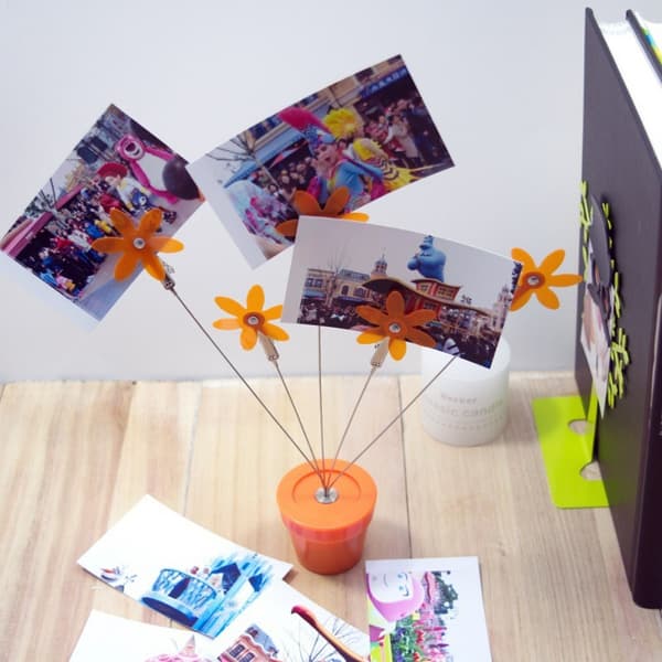 Plast Flower Memo Holder Bordkort