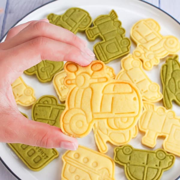 8st/ set Form 3D Cookie Cutter Mould