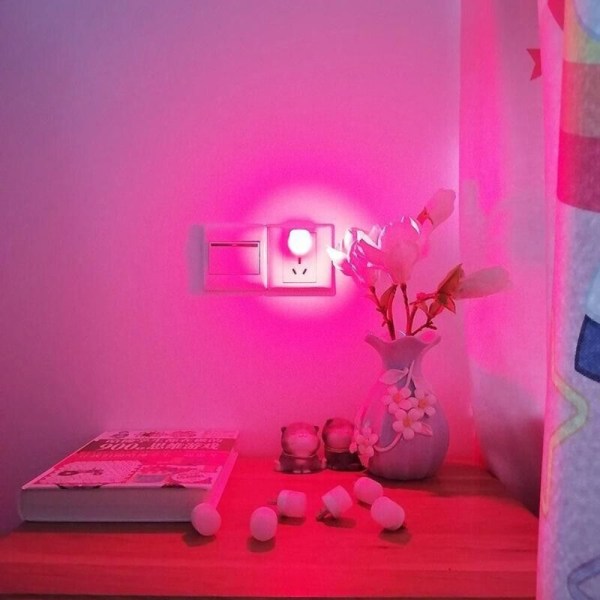 Mini USB yövalo Pieni LED-polttimo WARM LIGHT LÄMPIMÄ VALO warm light