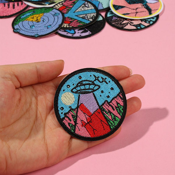 20PCS/ Set broderade lappar Alien rymdskepp Patche plagg