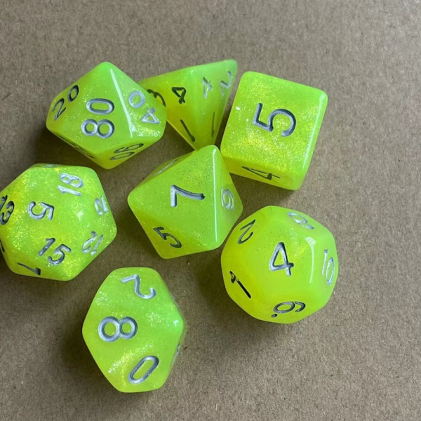 7 st/set DND tärningar Polyhedral tärningar 06 06 06