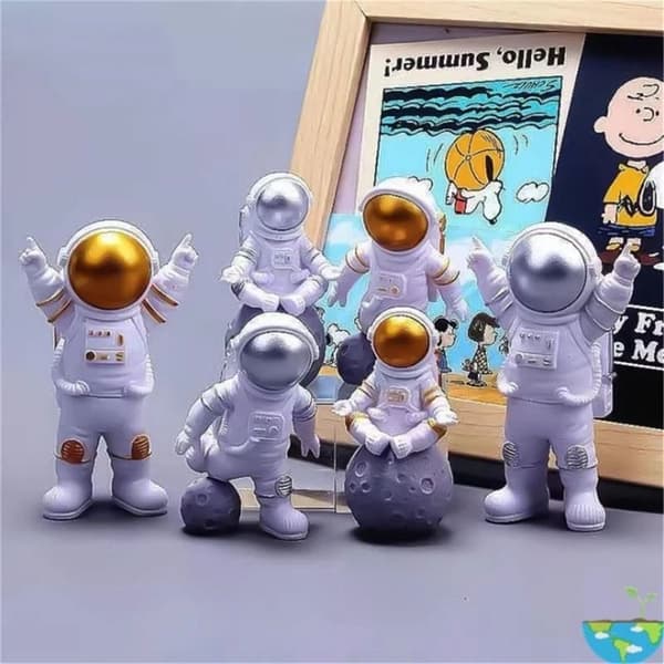 Astronaut Figurer Rummand Måne Skulptur Dekorativ E E E