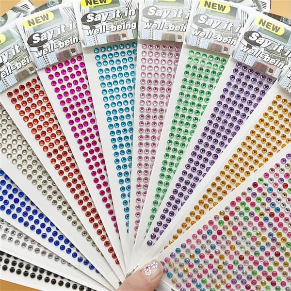 504 kpl/arkki Strassitarrat Timantit MONIVÄRIT multicolor
