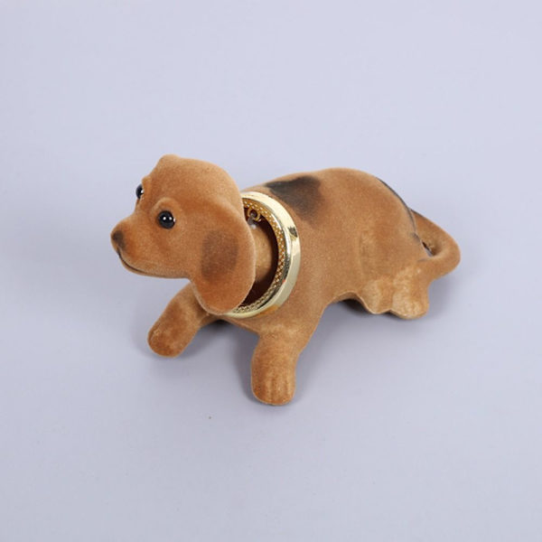 Bilpynt Risting på hodet Hundedukke BRUN brown