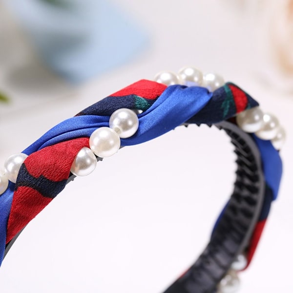 Pearl-punottu pääpanta Twist Hair Hoop PUNAINEN red