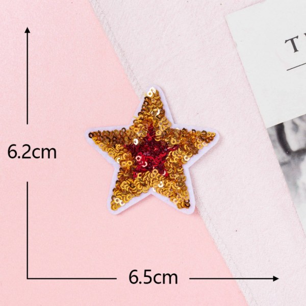30 st broderade lappar Sy stryk på märken 4 4 4