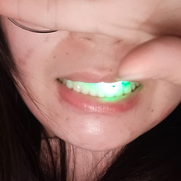 Mun Tänder Guard Light Up Mouth Braces Glow Tänder 2pcs