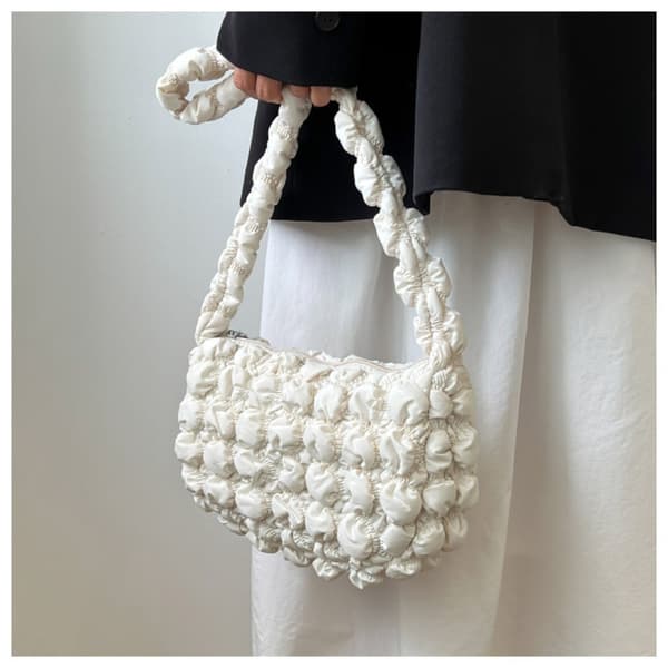 Fold Cloud Underarm Bag Skuldervesker HVIT white