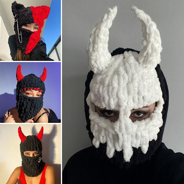 Strikket lue Funny Horns B4 B4 B4