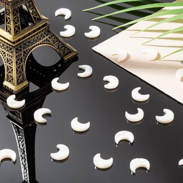 32 kpl Natural Shell Beads Moon Shell Beads Mini Moon Loose