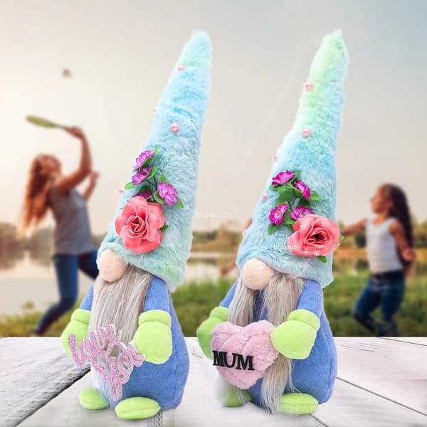 Kasvoton Gnome-pehmonukke 2 2 2