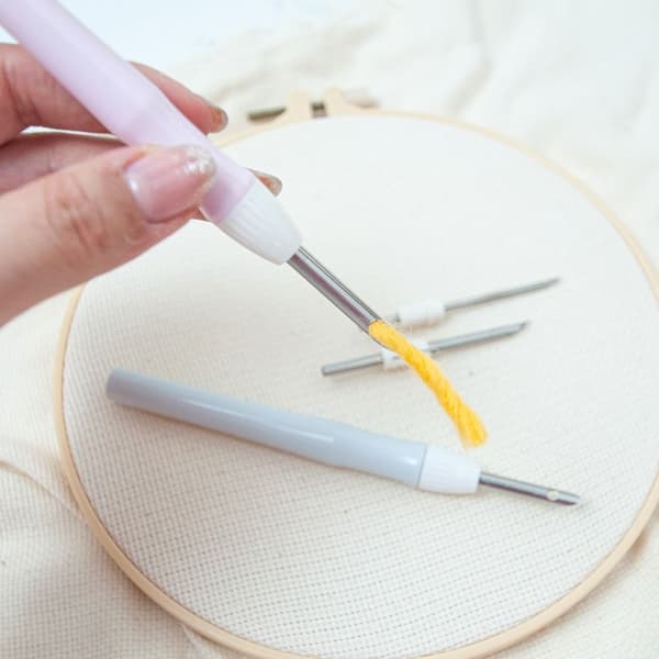 Kirjontaommelkynä Punch Needle Tool HARMAA Grey