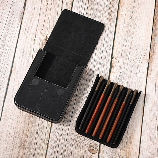 Retro Pen Box kynäpidike PUNAINEN Red