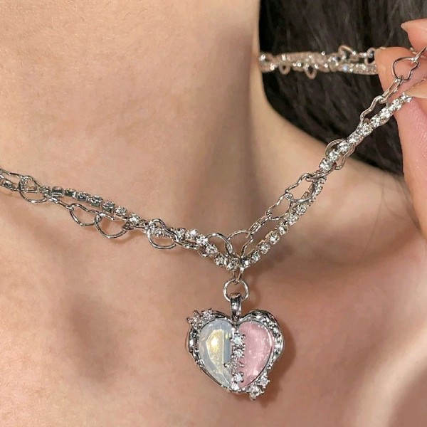 Y2K nyckelbenskedja Crystal Heart Halsband I I I
