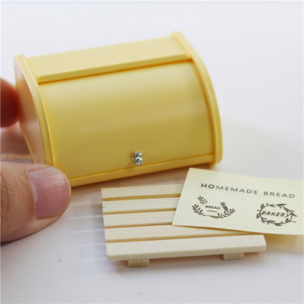 Nukkekodin leipäsäiliö Miniatyyri leivontasäiliö KELTAINEN LOUNAS yellow lunch box-lunch box