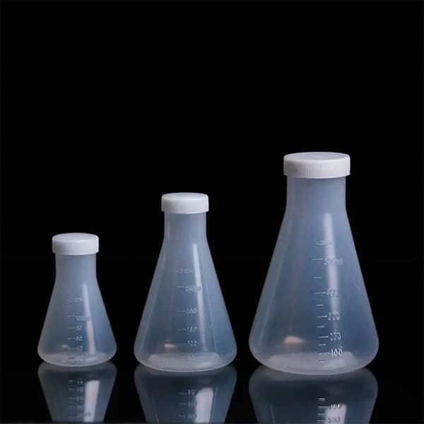 Muovinen Erlenmeyer-pullo, leveäsuinen, kartiomainen pullo, kolmio