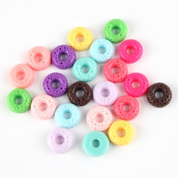 110 kpl Cute Donut Beads Mini Resin Donuts Charms Jälkiruokakorut