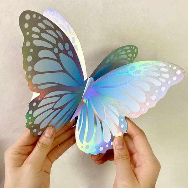 18 KPL 3D-perhostarrat Ontot perhoset Tarrat RAINBOW rainbow silver