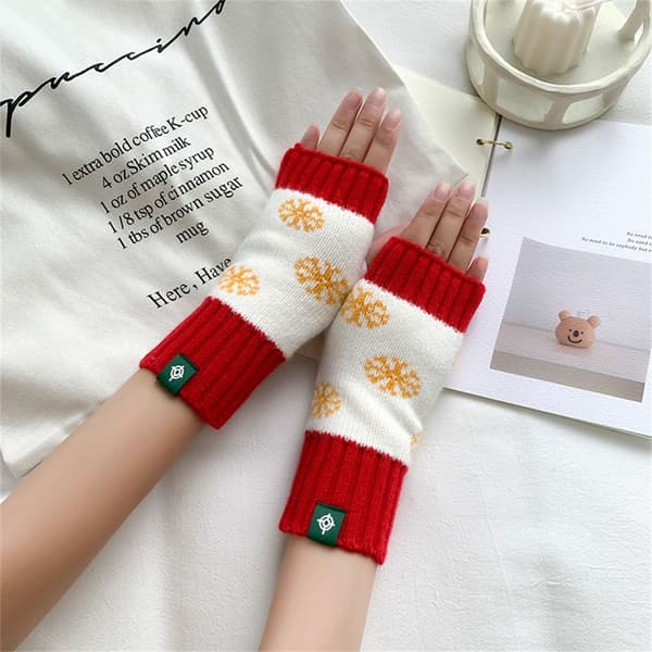 Strikkede hansker Halvfingerhansker HVIT white