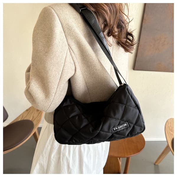 Quiltade axelväskor Crossbody-väska VIT white