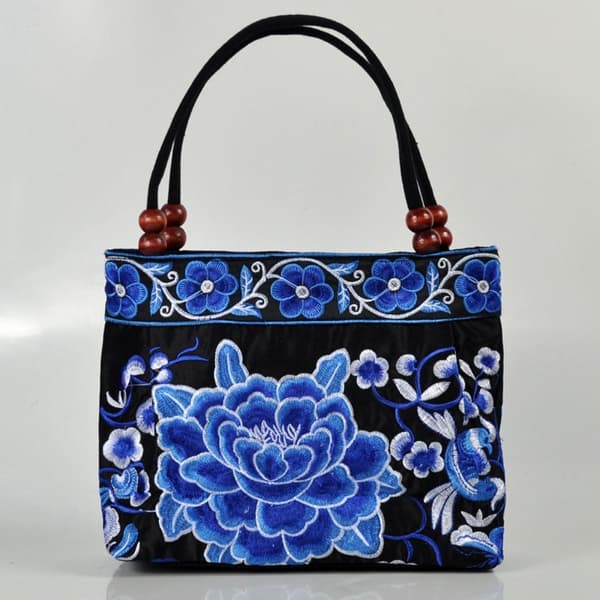 Broderade väskor Bucket Bag 04 04 04
