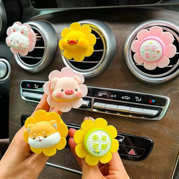 Auton ilmanraikastin Auton tuulimylly Ornamentti PORSASI Piglet
