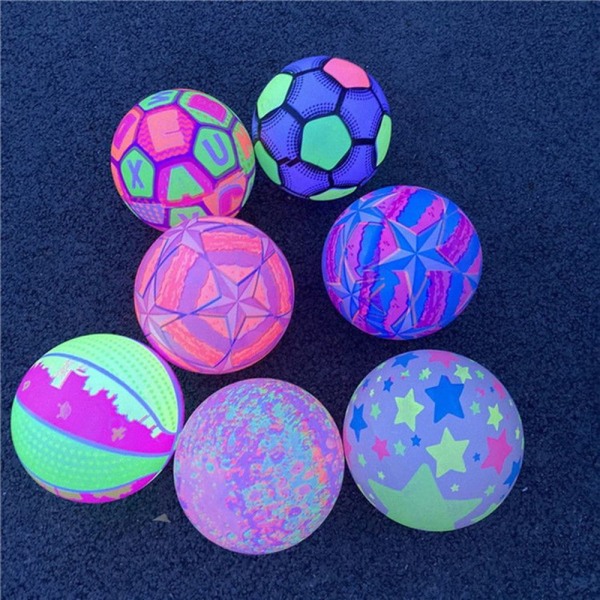 2st självlysande boll Blinkande leksak Kasta studsbollar Uppblåsbara leksaker 2Pcs-Style Random