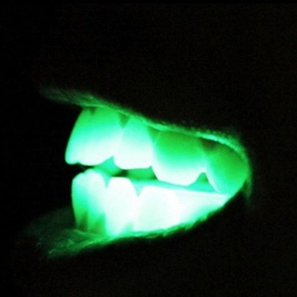 Mun Tänder Guard Light Up Mouth Braces Glow Tänder 2pcs