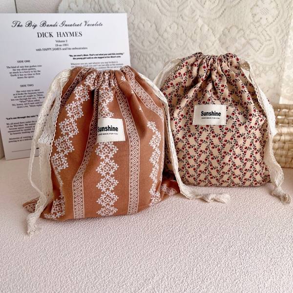 Mommy-taske med blomstertaske til pusletaske C C C