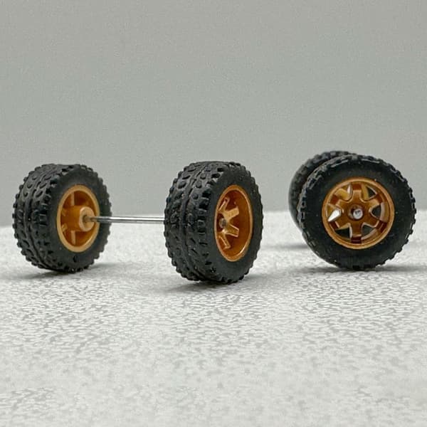 Off-road bilmodifikasjon gummidekk SØLV silver