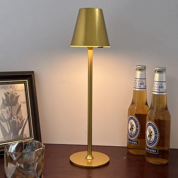 Bordlampe Skrivebordslampe GULL gold