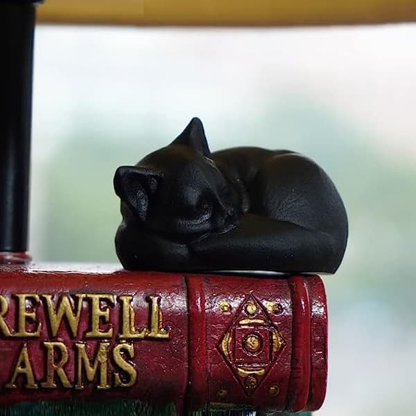 Crystal Sleeping Cat Cat Statue SVART black